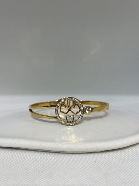 اسوارة مميز باللون الذهبي اللون مكفول 